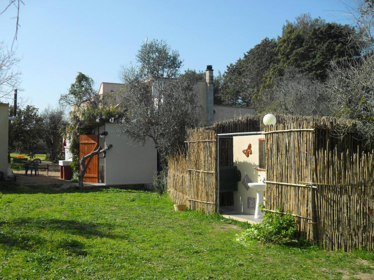 Camping Terreno-Ro-Bi-Li Hotell Cutrofiano Exteriör bild