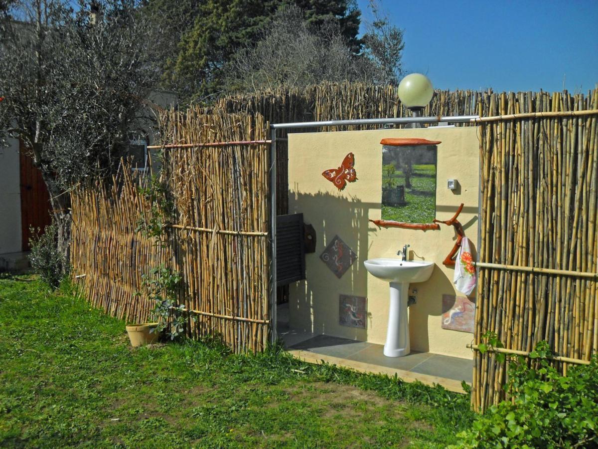 Camping Terreno-Ro-Bi-Li Hotell Cutrofiano Exteriör bild