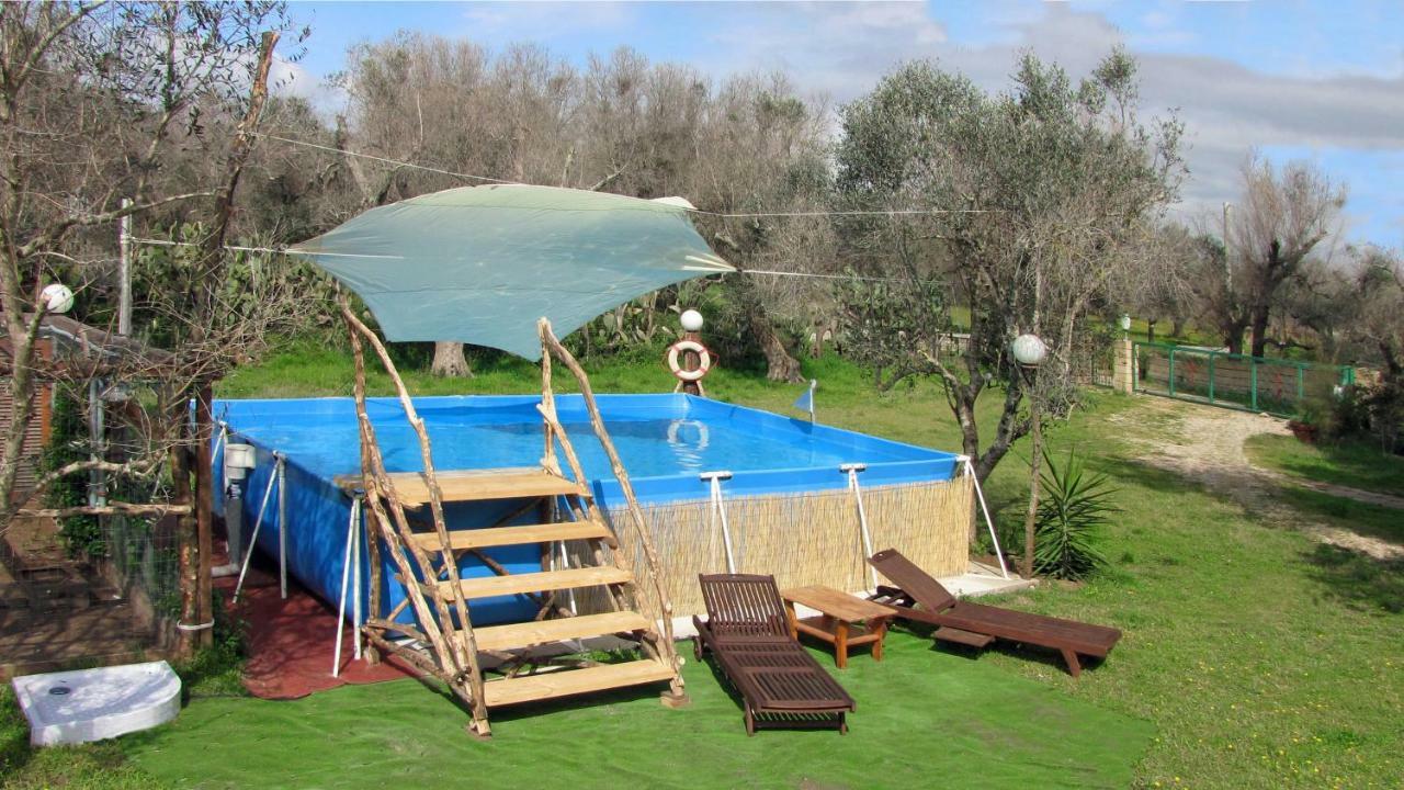 Camping Terreno-Ro-Bi-Li Hotell Cutrofiano Exteriör bild