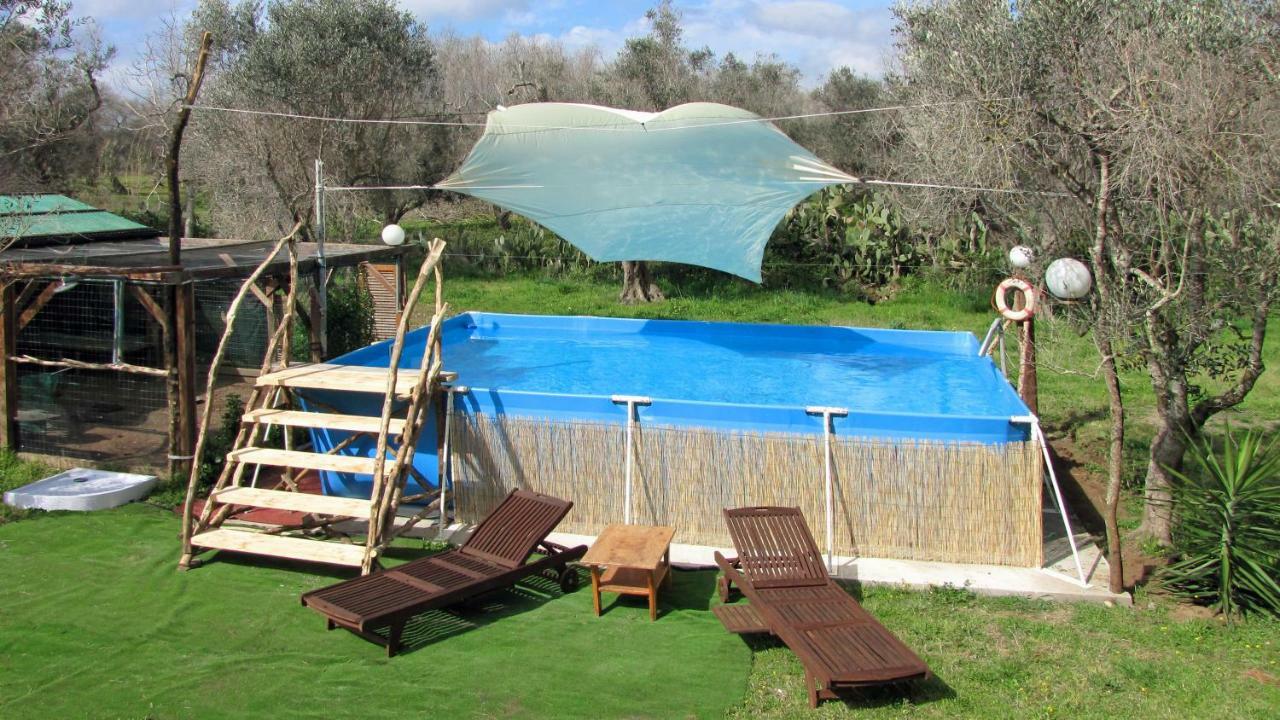 Camping Terreno-Ro-Bi-Li Hotell Cutrofiano Exteriör bild